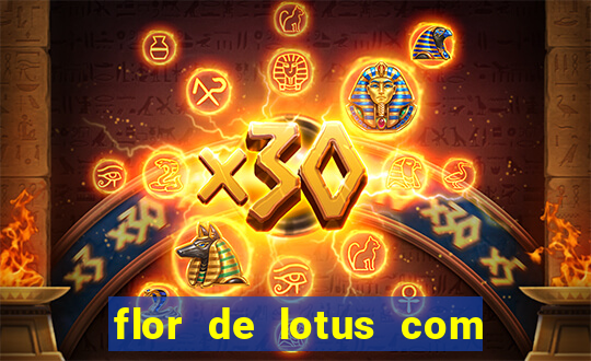 flor de lotus com lua tatuagem